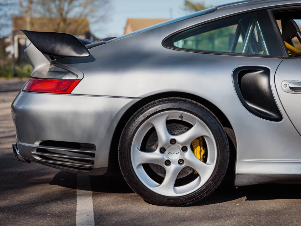 Bild 13/50 von Porsche 911 GT2 (2002)