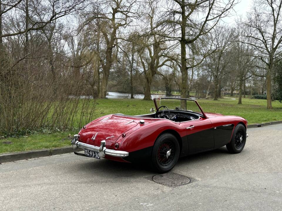 Image 4/17 of Austin-Healey 100&#x2F;6 (BN4) (1959)