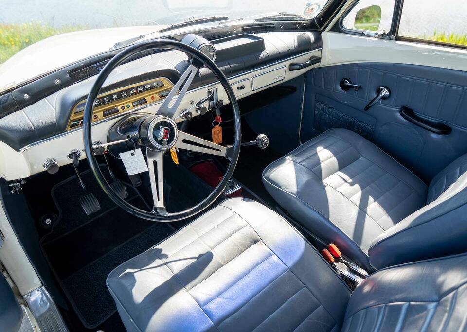 Image 2/8 de Volvo Amazon S (1968)
