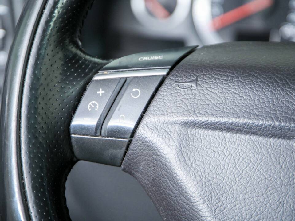 Image 29/36 of Volvo V70 D5 (2008)