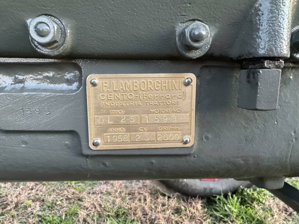 Bild 36/45 von Lamborghini DL 25 (1955)