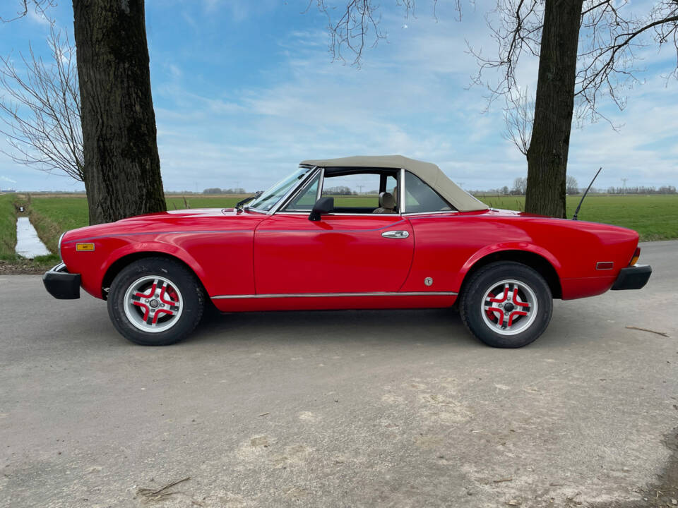 Image 4/6 of FIAT Spider 2000 (1980)