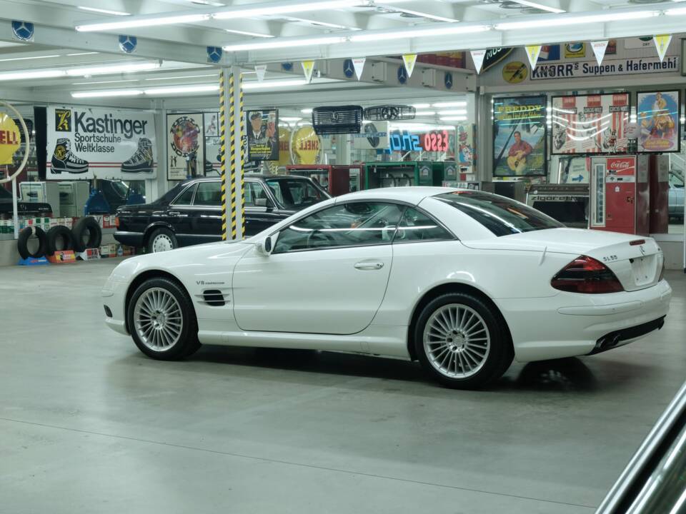 Image 20/50 of Mercedes-Benz SL 55 AMG (2003)
