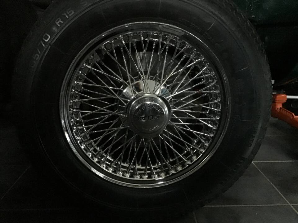 Image 22/22 de Jaguar Type E V12 (1974)