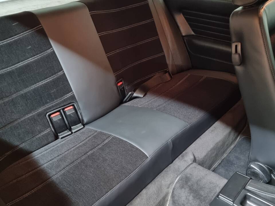 Image 31/100 of BMW 323i (1984)