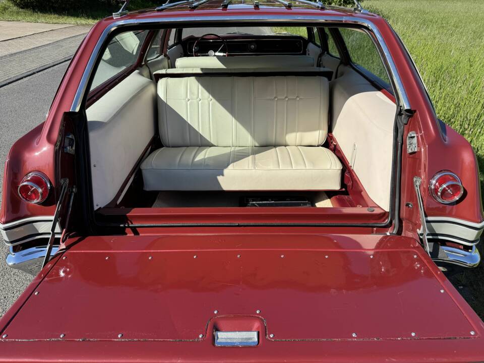 Image 10/20 of Chevrolet Impala Station Wagon (1965)