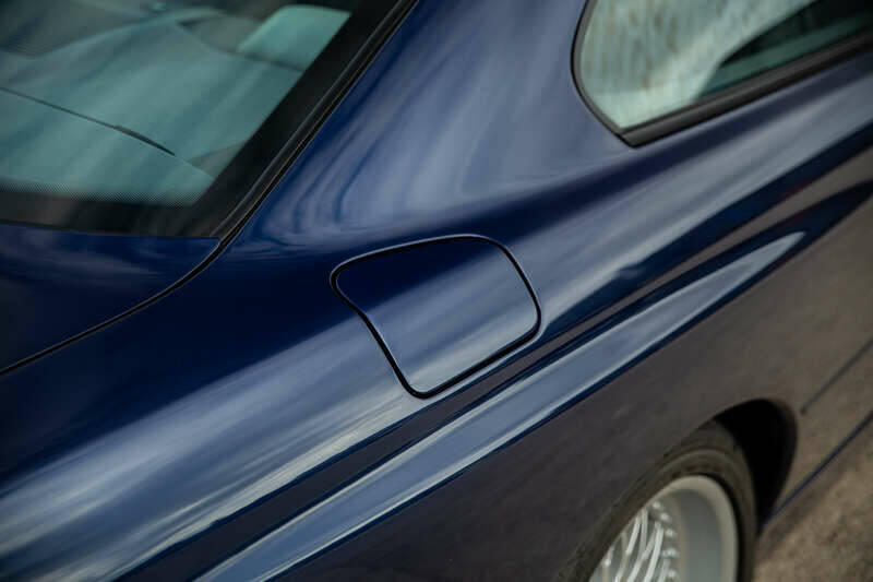 Image 31/50 de BMW 850CSi (1993)