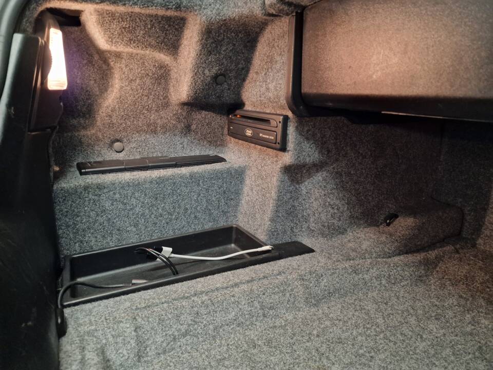 Immagine 29/61 di BMW 330Ci (2004)