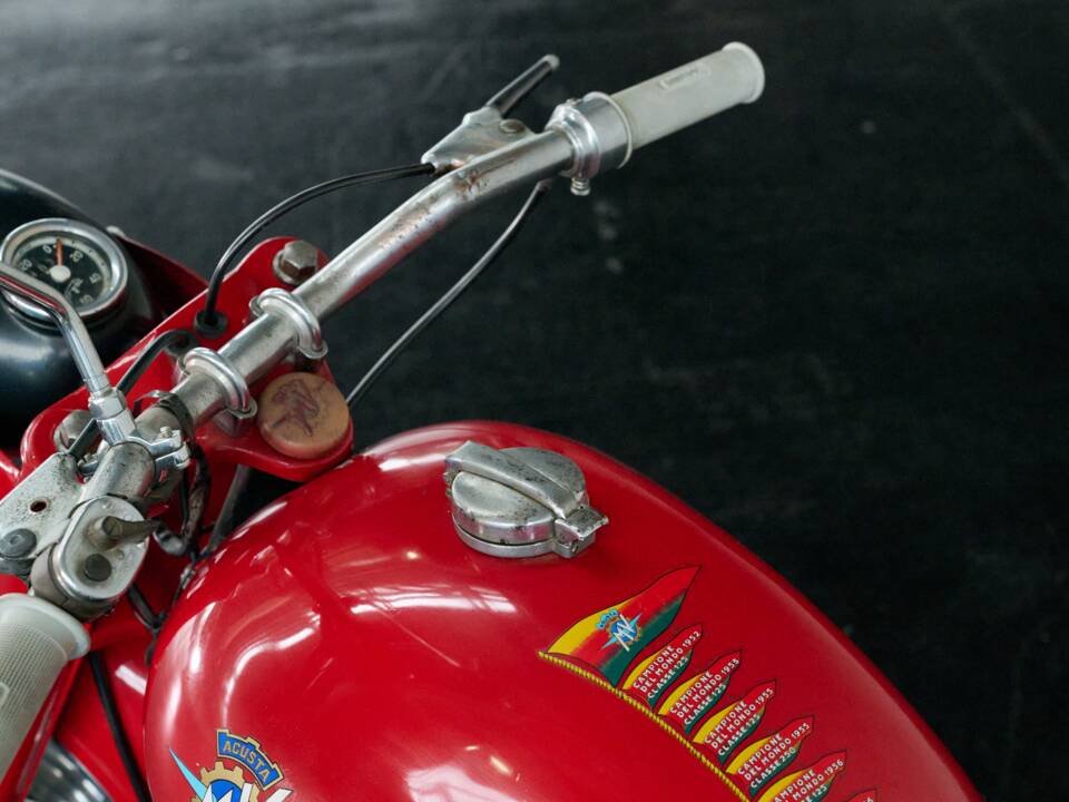 Image 7/28 of MV Agusta 125 TR (1958)