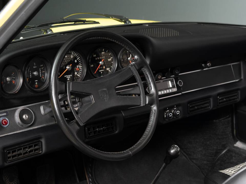 Bild 32/45 von Porsche 911 2.4 S "Ölklappe" (1972)