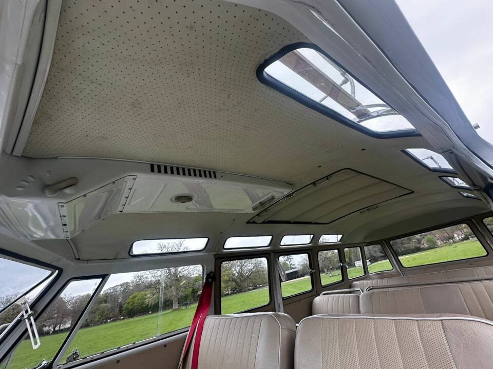 Image 31/60 of Volkswagen T2c Combi (1969)