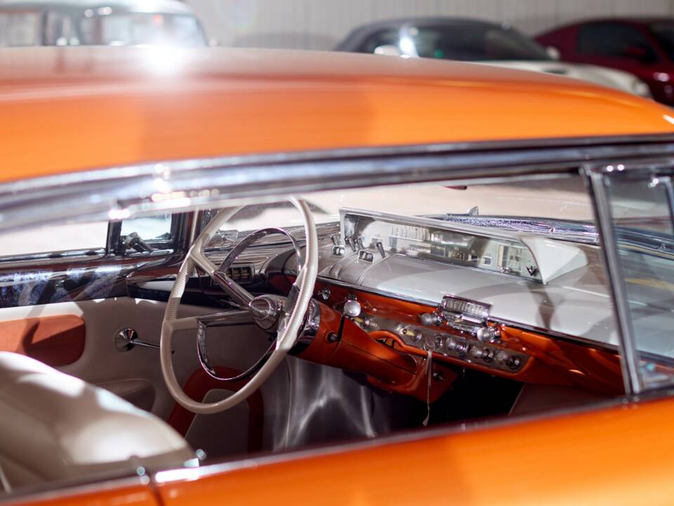 Image 34/34 of Lincoln Premiere Hardtop Coupé (1956)