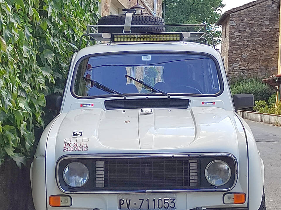 Bild 4/14 von Renault R 4 TL Savane (1989)