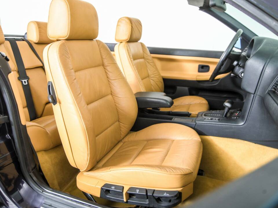 Bild 21/50 von BMW 318i (1996)