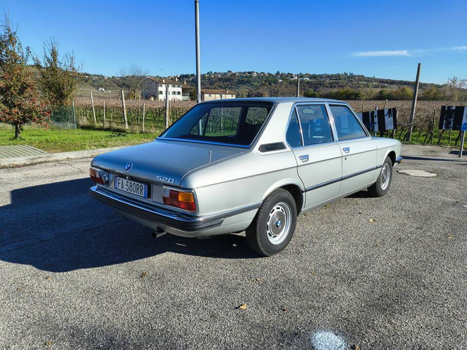 Bild 6/8 von BMW 520/6 (1981)
