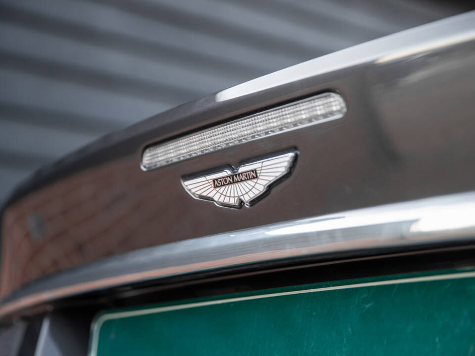 Bild 30/71 von Aston Martin DBS (2011)