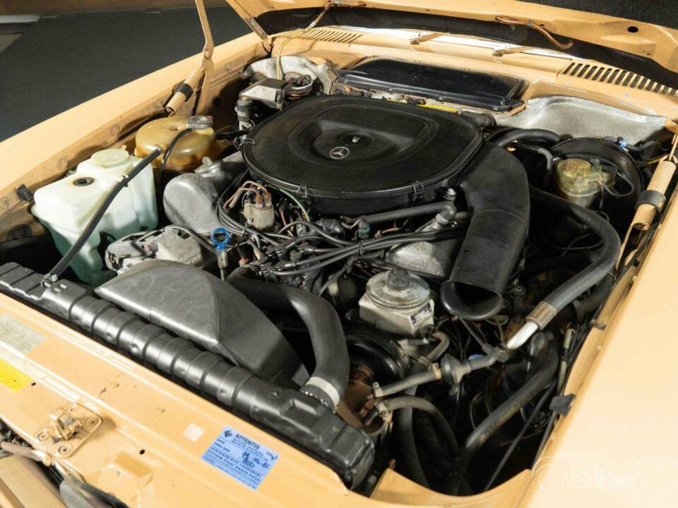 Image 5/19 de Mercedes-Benz 450 SL (1979)