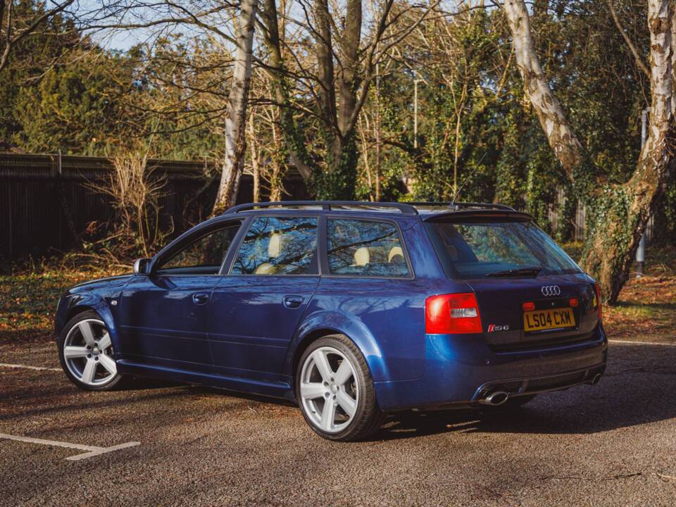 Image 3/8 of Audi RS6 Avant (2004)