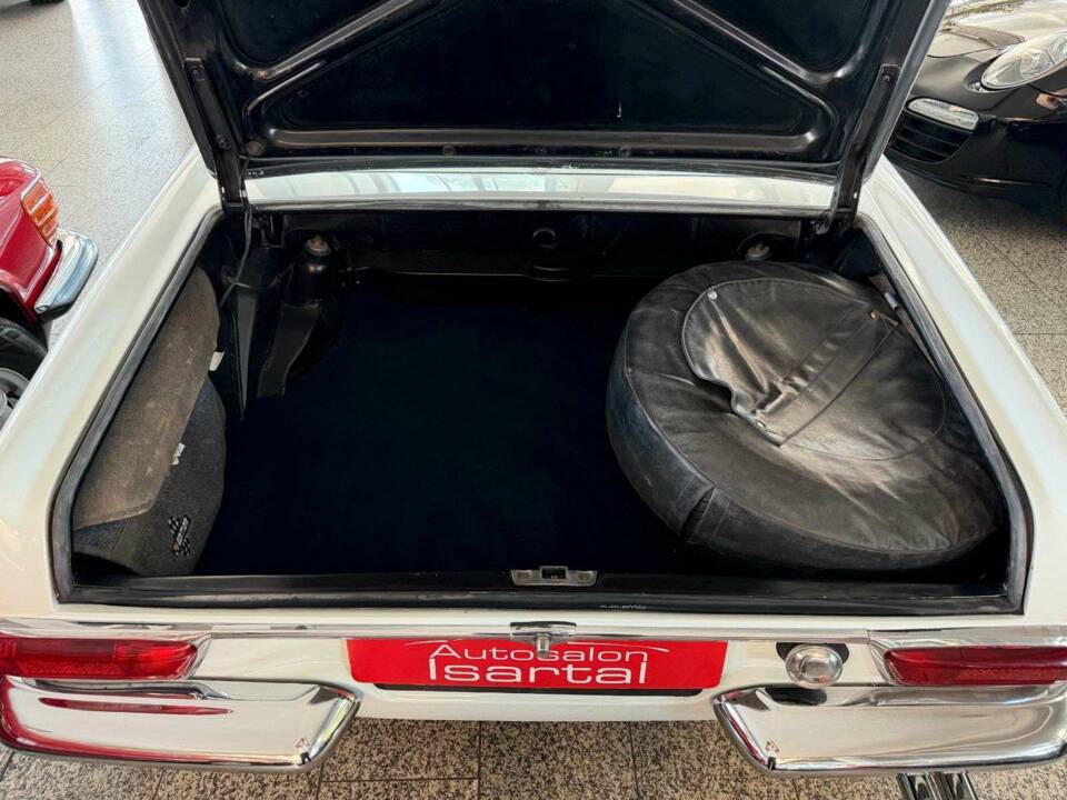 Image 35/42 of Mercedes-Benz 280 SL (1968)