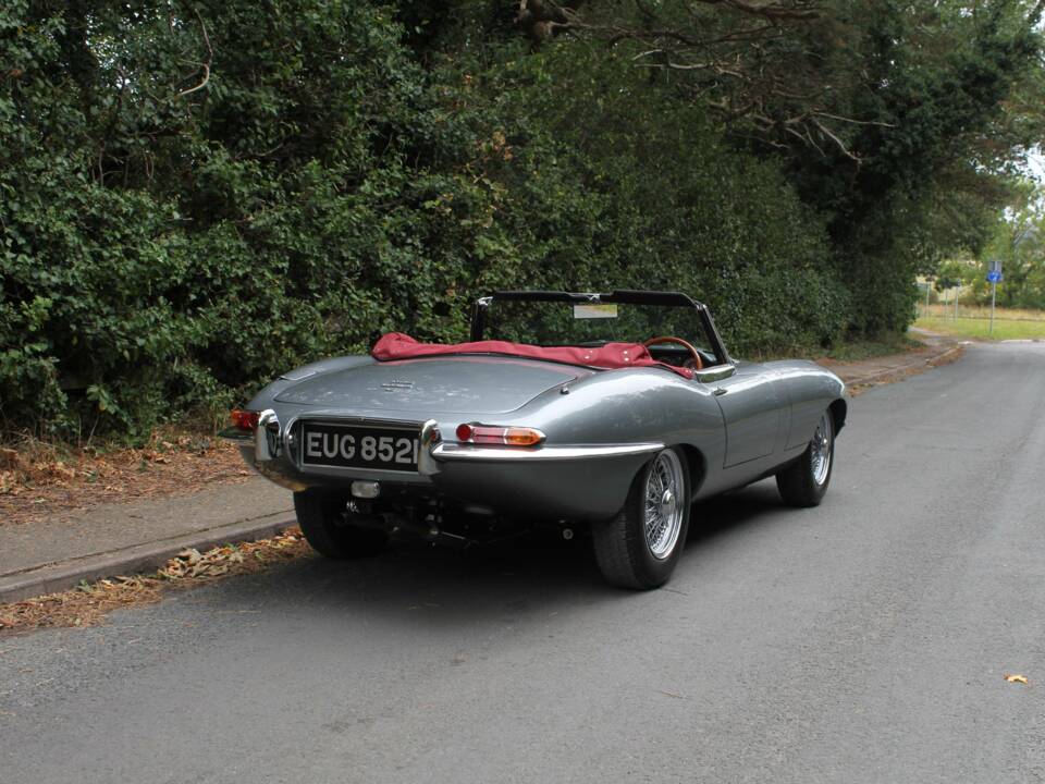 Imagen 6/19 de Jaguar E-Type 4.2 (1967)