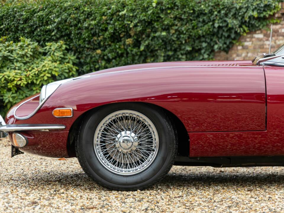 Imagen 33/50 de Jaguar Type E (2+2) (1969)