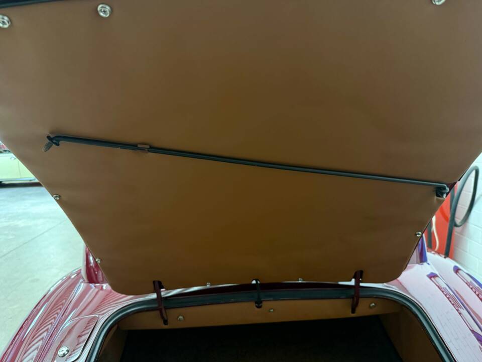 Bild 16/19 von Jaguar XK 140 FHC (1955)