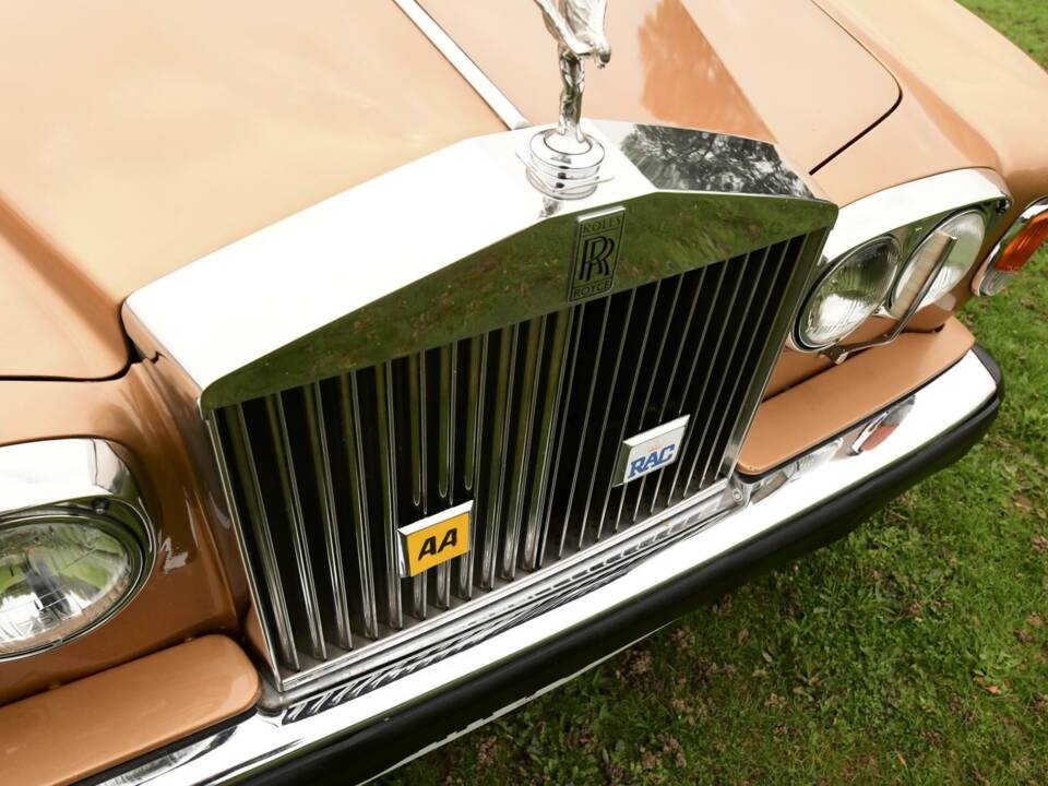 Bild 41/50 von Rolls-Royce Silver Shadow II (1979)