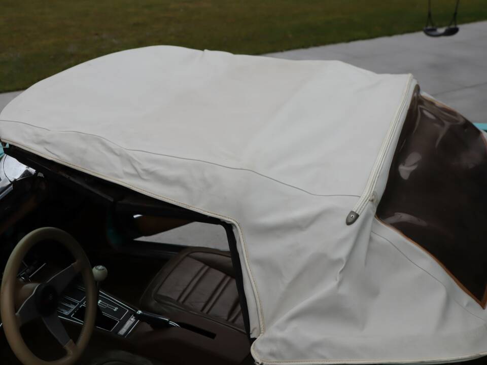 Image 33/50 of Chevrolet Corvette Stingray (1972)