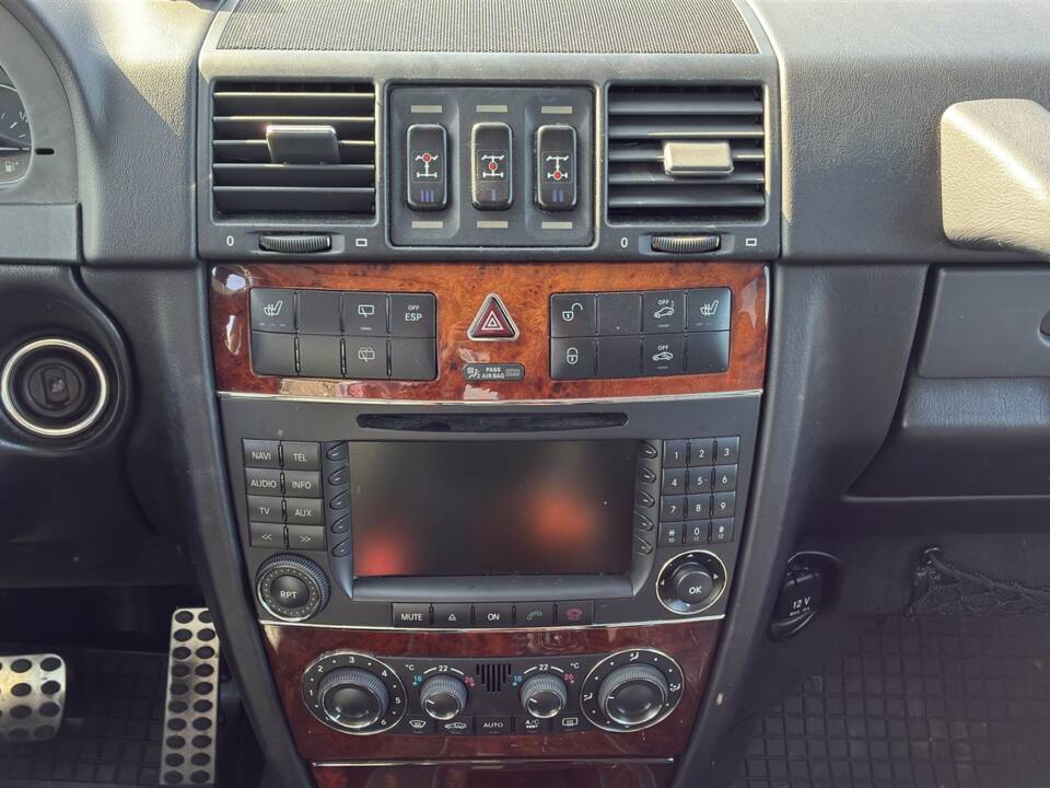Bild 24/63 von Mercedes-Benz G 500 (lang) (2009)