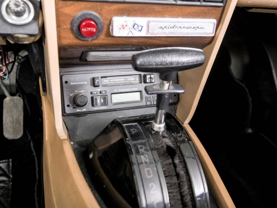 Immagine 28/50 di FIAT Spider 2000 (1979)