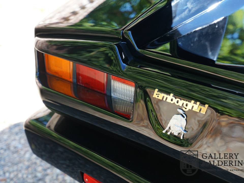 Image 43/50 de Lamborghini Countach LP 5000 S QV (1988)
