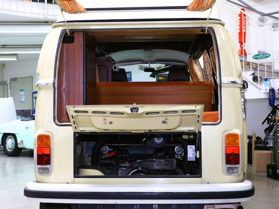 Afbeelding 31/36 van Volkswagen T2b Westfalia (1974)