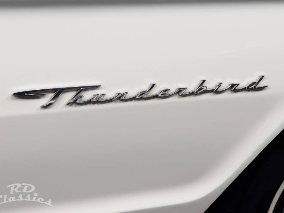 Image 39/47 of Ford Thunderbird (1964)