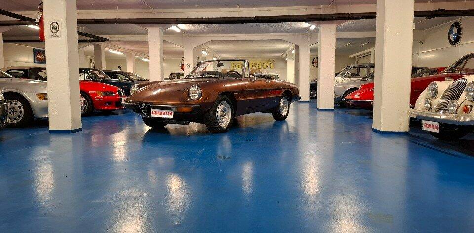 Image 43/43 of Alfa Romeo 2000 Spider Veloce (1982)