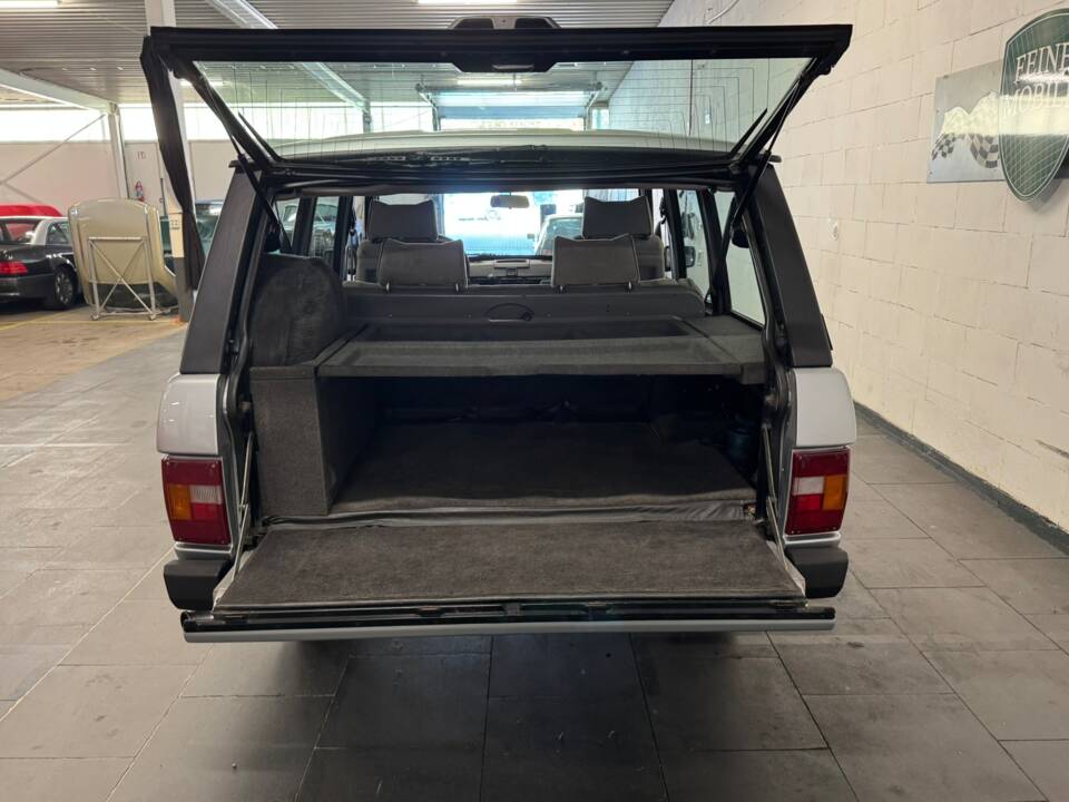 Bild 18/22 von Land Rover Range Rover Classic (1984)