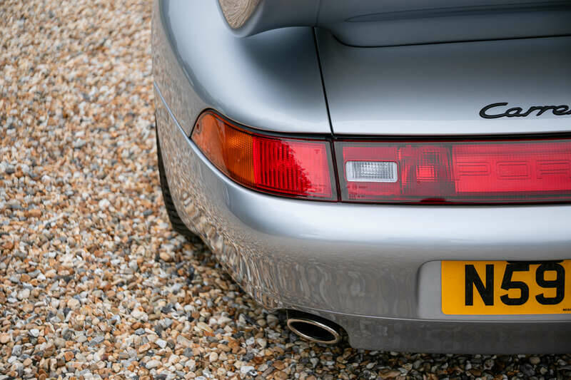 Immagine 45/50 di Porsche 911 Carrera RS (1995)