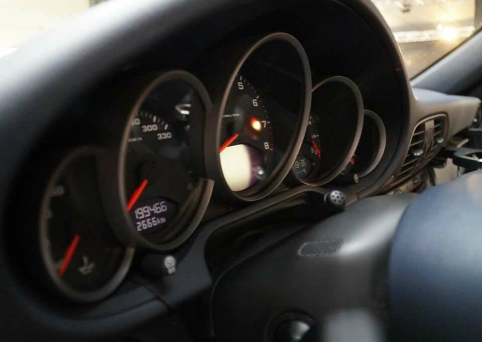 Image 49/50 de Porsche 911 Carrera (2005)