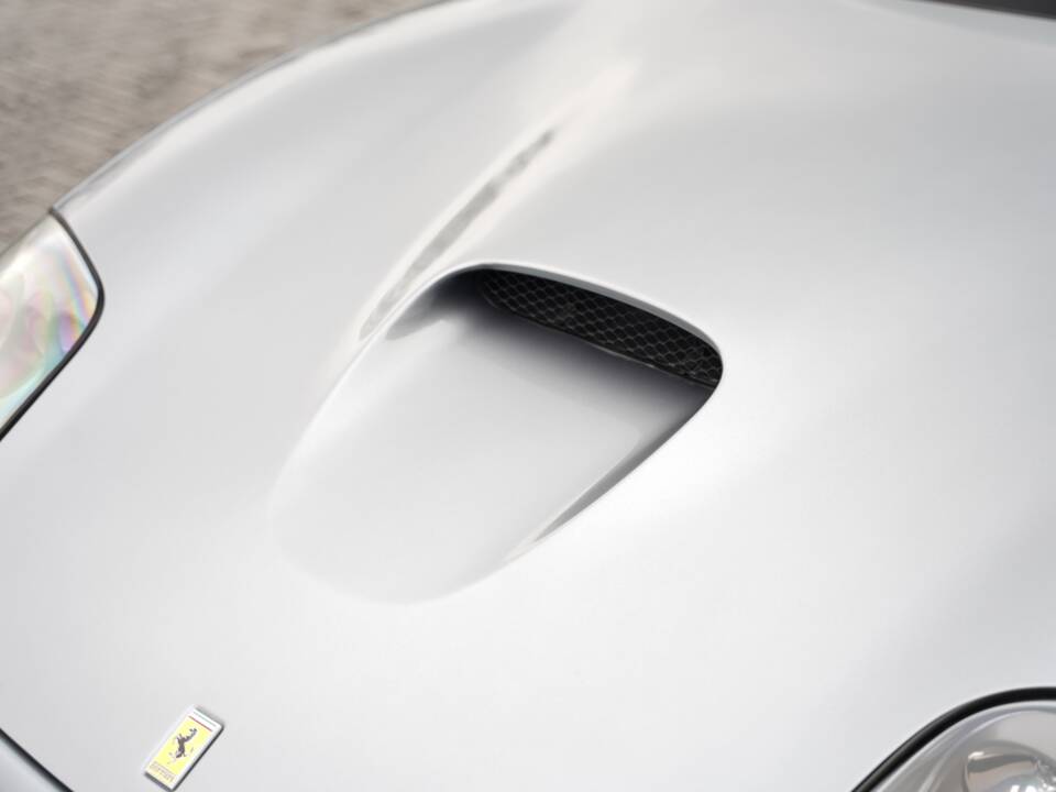 Image 36/50 of Ferrari 575M Maranello (2004)