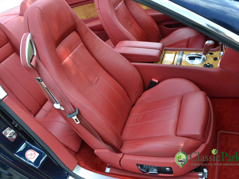 Bild 32/50 von Bentley Continental GTC (2007)