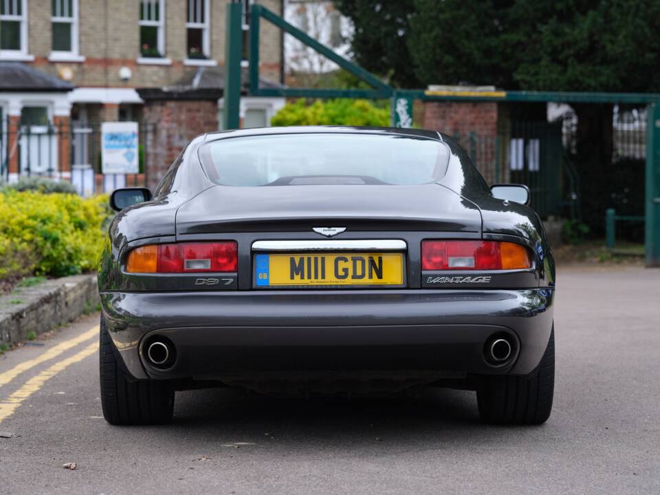 Bild 20/42 von Aston Martin DB 7 Vantage (2001)