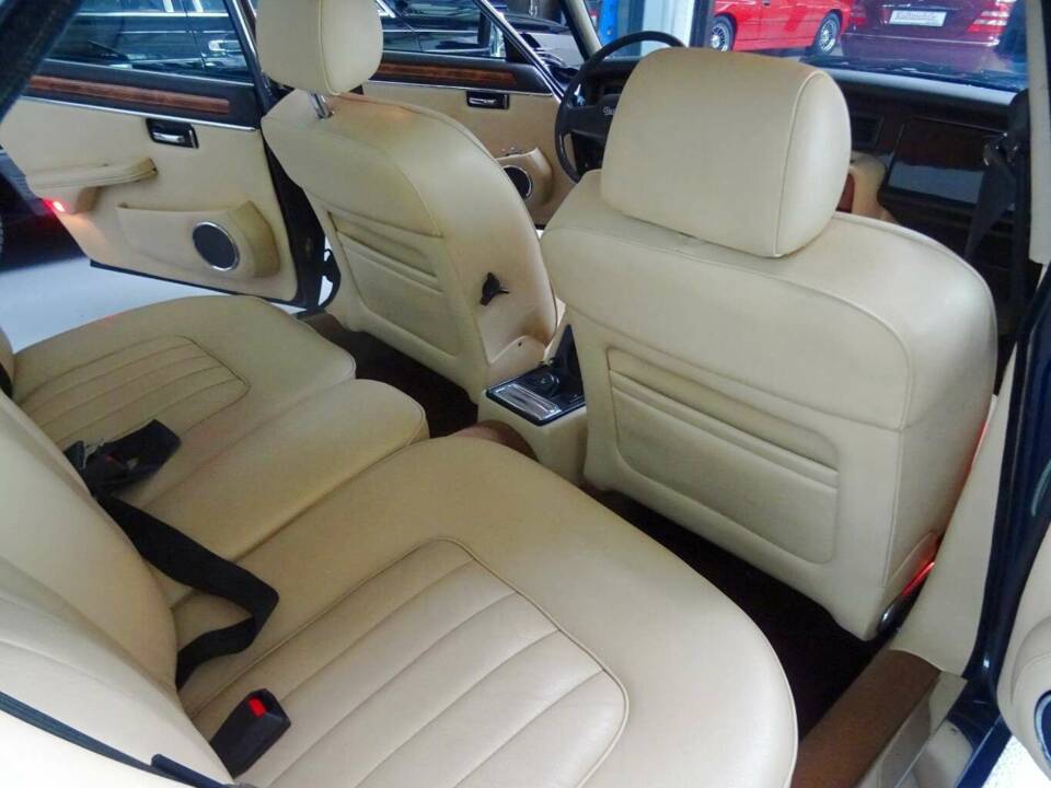 Bild 9/20 von Daimler Double Six (1988)
