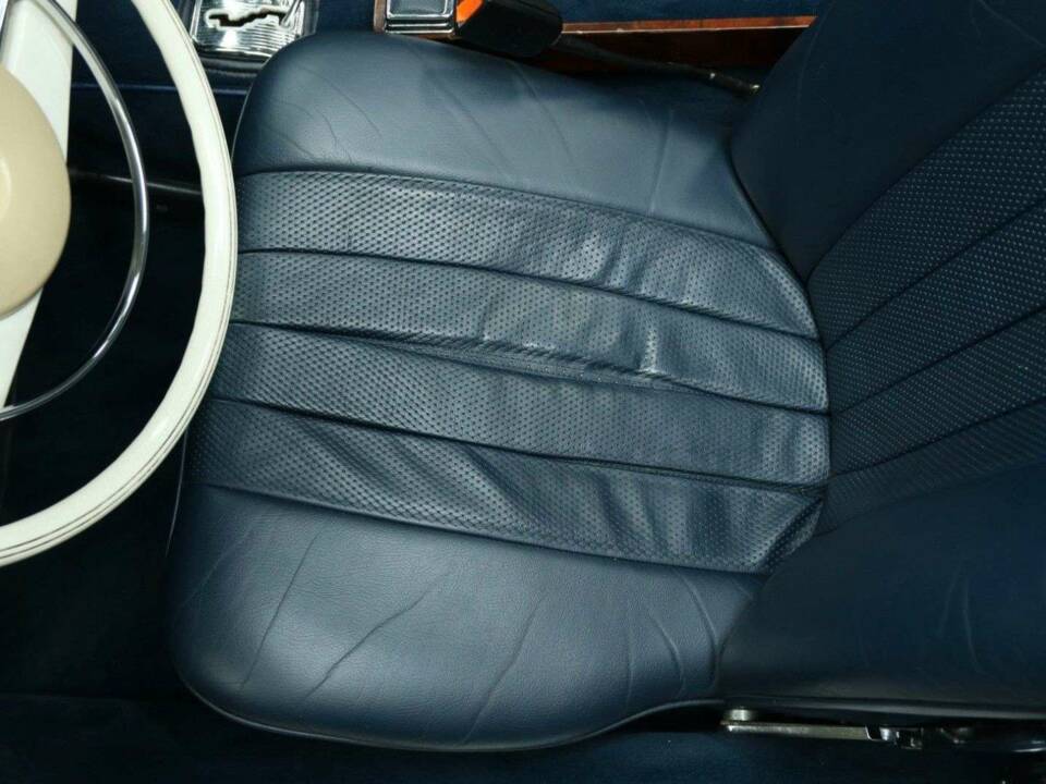 Immagine 13/50 di Mercedes-Benz 280 SL (1968)