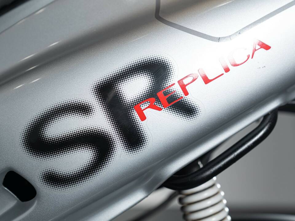 Image 12/29 de Aprilia SR 50 (1994)