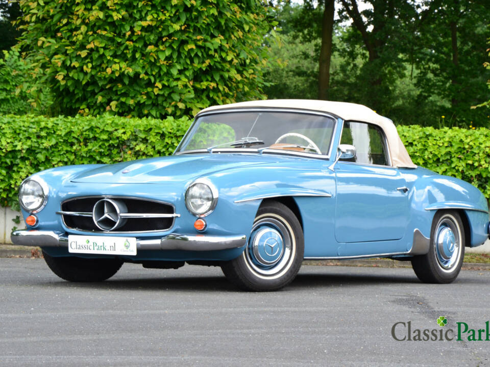 Image 5/50 of Mercedes-Benz 190 SL (1961)