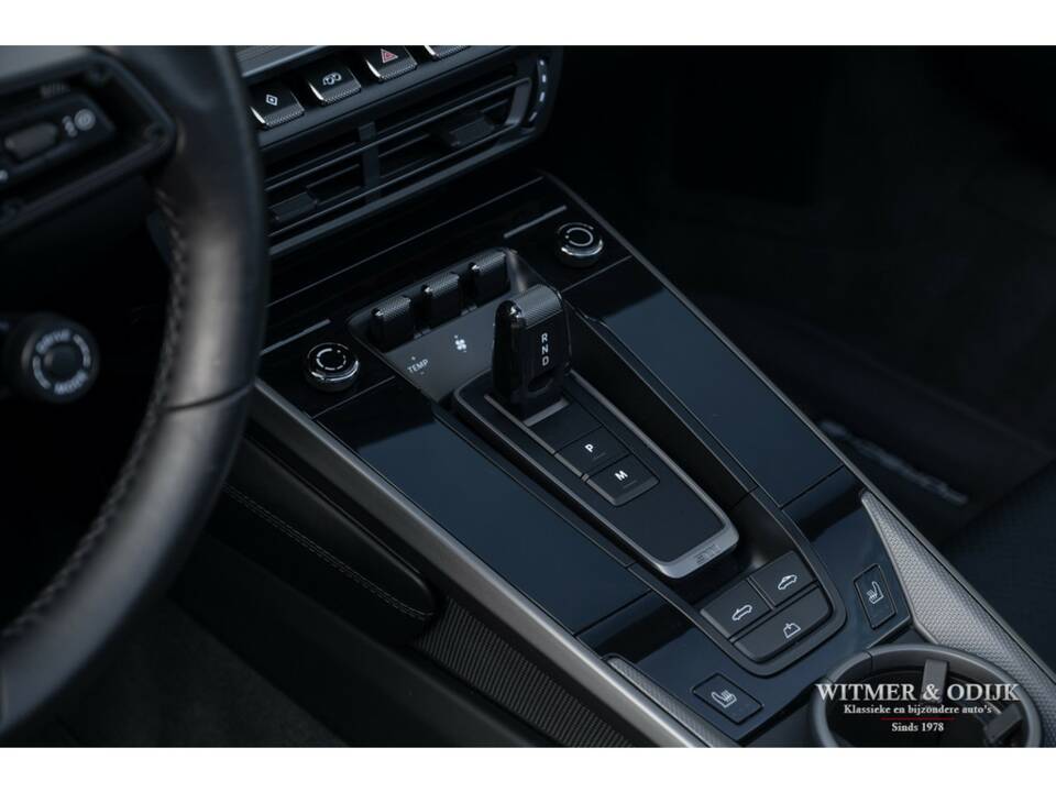 Image 32/39 de Porsche 911 Carrera 4S (2019)