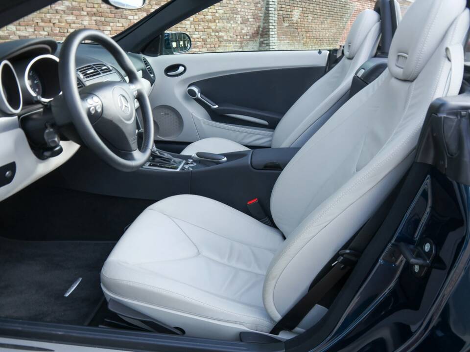 Bild 8/50 von Mercedes-Benz SLK 280 (2005)