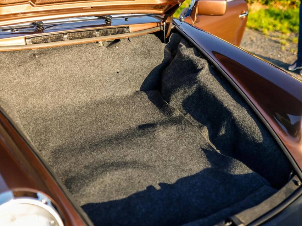 Immagine 29/35 di Porsche 911 2.7 (1976)
