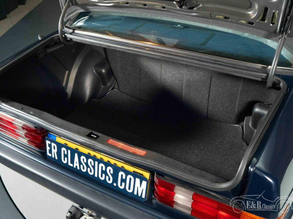 Imagen 6/19 de Mercedes-Benz 190 D (1990)
