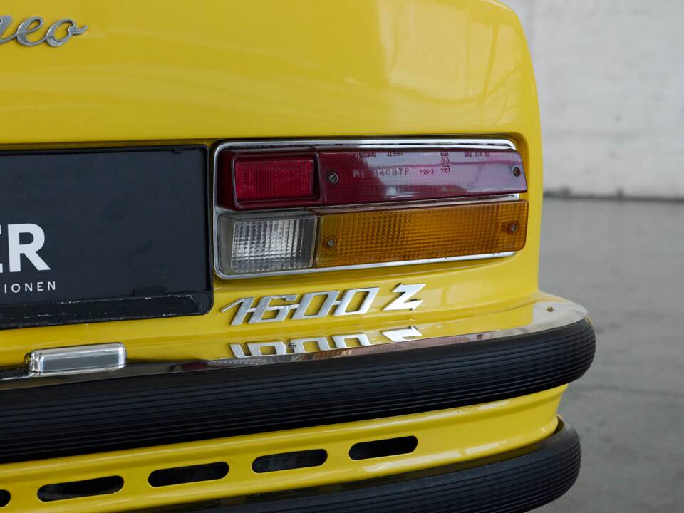 Image 17/50 of Alfa Romeo Junior Zagato GT 1600 (1974)