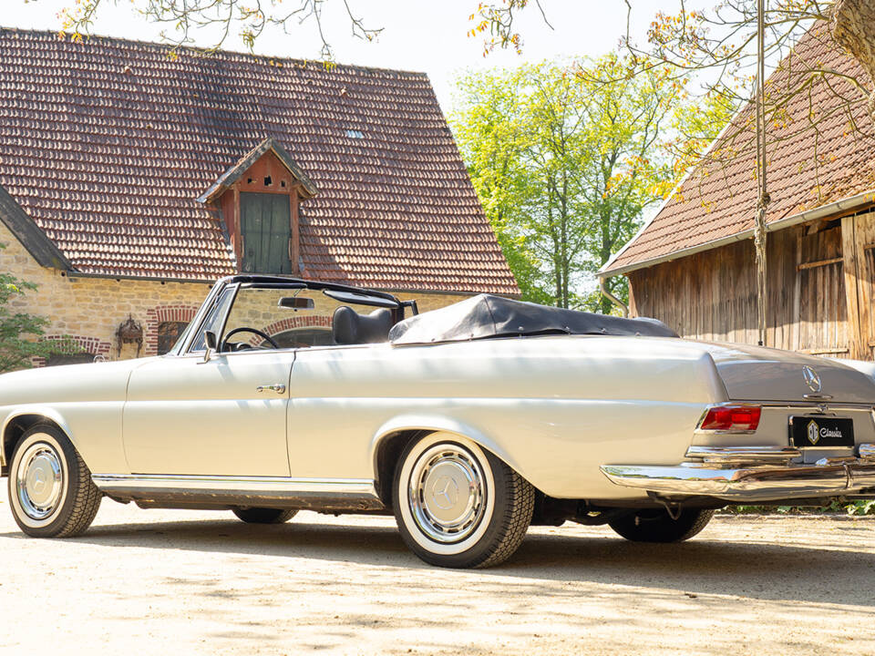 Bild 10/56 von Mercedes-Benz 280 SE (1968)